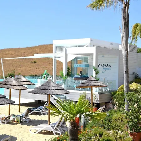 Stylish Couple Retreat In Casares Lejlighed